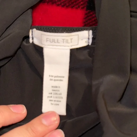 Full Tilt halter top - Picture 4 of 4